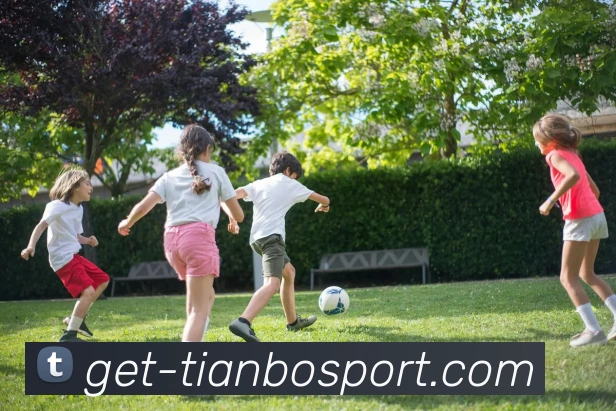 媒体人分析湖人未来建队方向东契奇和里夫斯是唯一长期选择